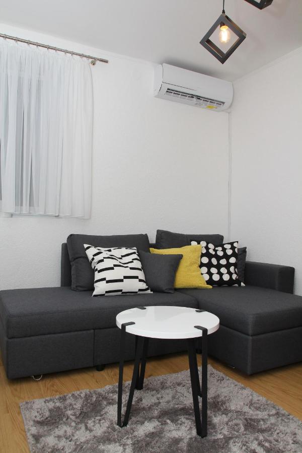 Apartman Zen Apartment Osijek Bagian luar foto